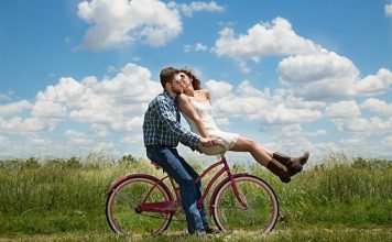 Mesaje sincere de iubire pentru ea (mesaje lungi si scurte)